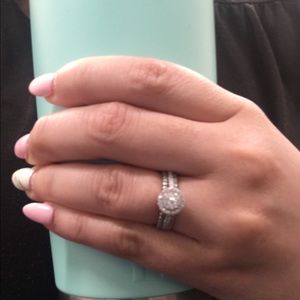 Meet your Posher, Contish